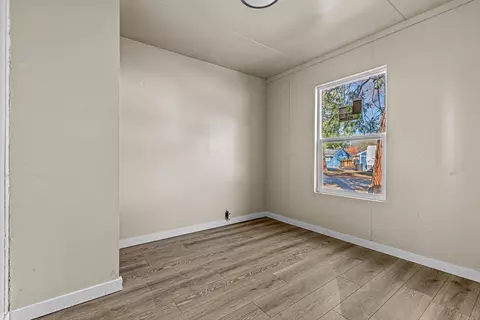 Bedroom - 142 Onyx St, Eagle Point, OR 97524 photo 2 of 3