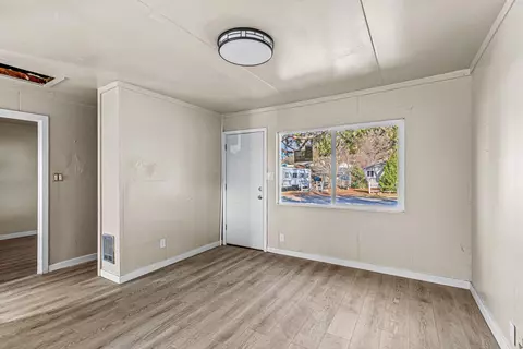 Living - 142 Onyx St, Eagle Point, OR 97524 photo 1 of 2
