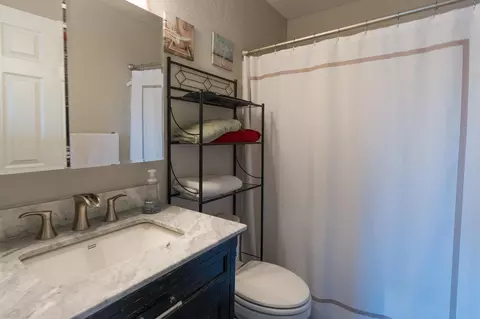 Bath - 65605 61st St, Bend, OR 97703 photo 2 of 2