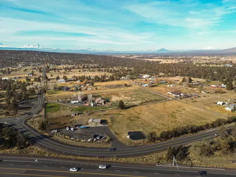 View/Area - 65605 61st St, Bend, OR 97703 photo 7 of 9