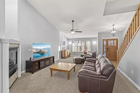 338 Cherry Wood, Eagle Point, OR 97524 photo 7