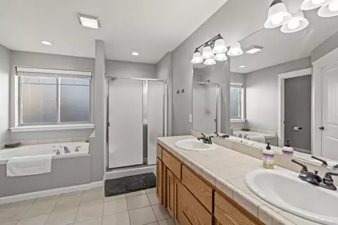 338 Cherry Wood, Eagle Point, OR 97524 photo 15