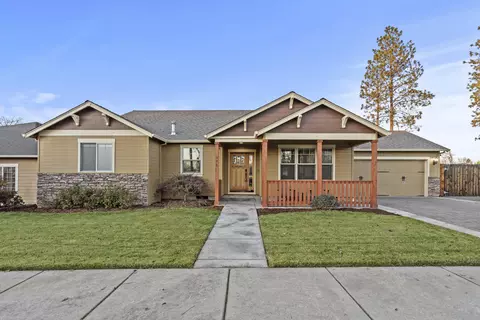 338 Cherry Wood, Eagle Point, OR 97524 photo 2