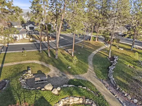 338 Cherry Wood, Eagle Point, OR 97524 photo 37