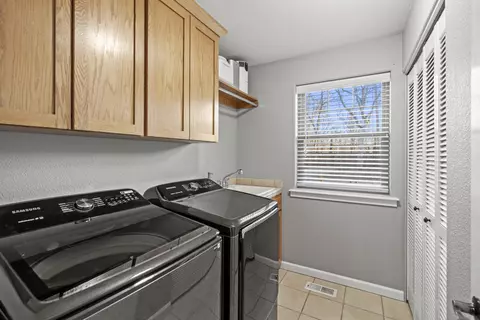 338 Cherry Wood, Eagle Point, OR 97524 photo 27