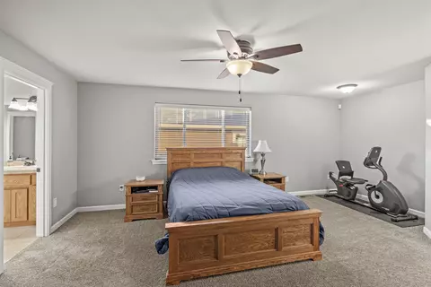 338 Cherry Wood, Eagle Point, OR 97524 photo 12