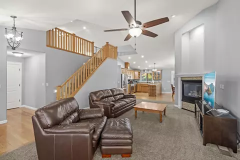 338 Cherry Wood, Eagle Point, OR 97524 photo 6