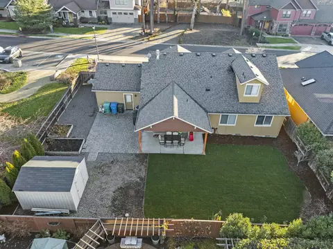 338 Cherry Wood, Eagle Point, OR 97524 photo 38