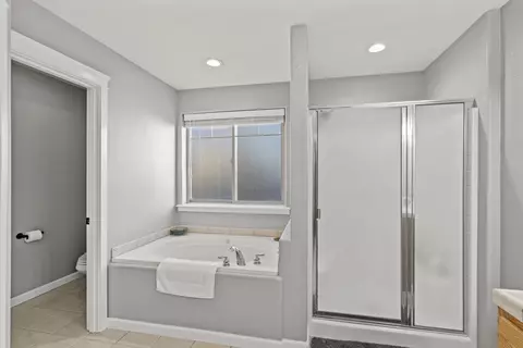 338 Cherry Wood, Eagle Point, OR 97524 photo 16