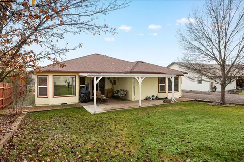 525 Westminster Dr, Eagle Point, OR 97524 photo 25