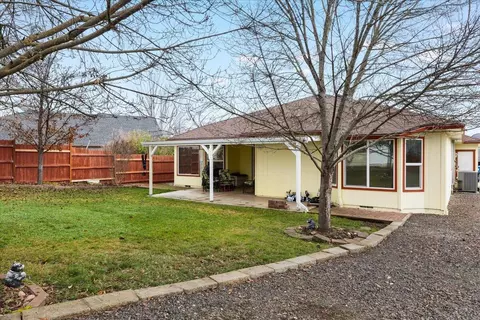 525 Westminster Dr, Eagle Point, OR 97524 photo 29