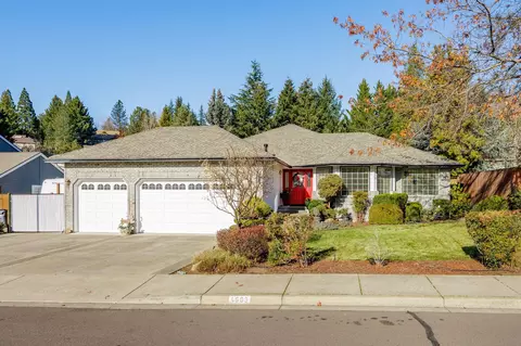 4603 Eagle Trace Dr, Medford, OR 97504