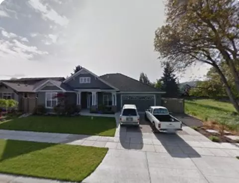 965 Klippel Dr, Jacksonville, OR 97530