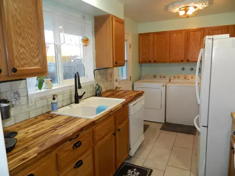10229 Wright Ave, Klamath Falls, OR 97603 photo 5
