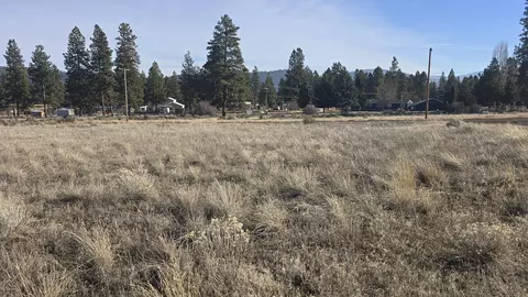 2100 Fred Pl, Chiloquin, OR 97624 photo 2