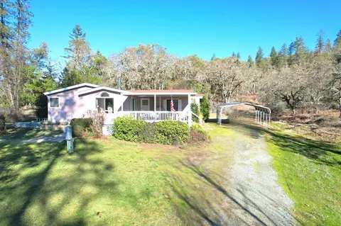 13375 Water Gap Rd, Williams, OR 97544