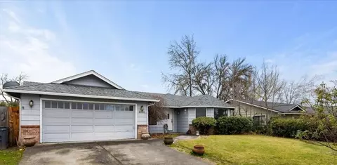 2322 Derry Ct, Medford, OR 97504