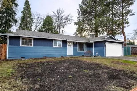 417 Garfield St, Medford, OR 97501