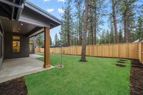62534 NW Woodsman Loop, Bend, OR 97703 photo 39