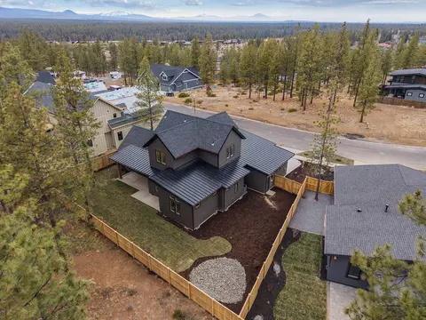 62534 NW Woodsman Loop, Bend, OR 97703 photo 41