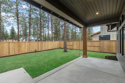 62534 NW Woodsman Loop, Bend, OR 97703 photo 38