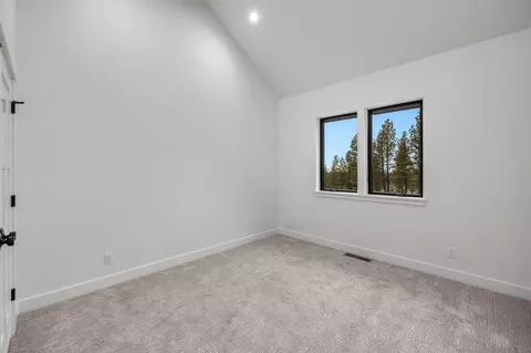 62534 NW Woodsman Loop, Bend, OR 97703 photo 30