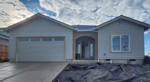 3706 Durst St, Medford, OR 97504