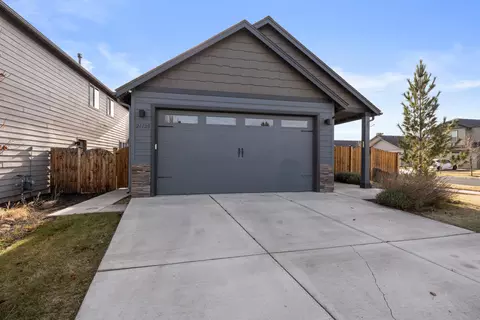 21129 Thomas Dr, Bend, OR 97702 photo 43