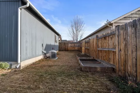 21129 Thomas Dr, Bend, OR 97702 photo 27
