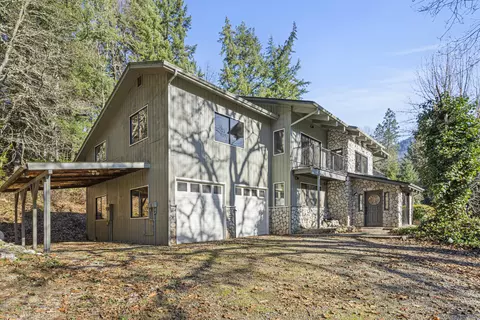 1938 Lower Wolf Creek Rd, Wolf Creek, OR 97497