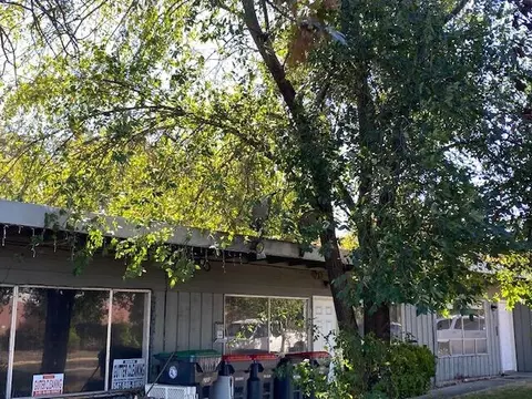 801 W Jackson St, Medford, OR 97501