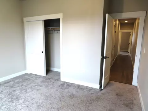 Bedroom - 508 Barnum Dr, Phoenix, OR 97535 photo 5 of 6