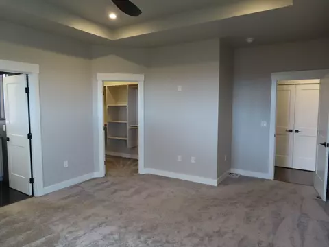 Bedroom - 508 Barnum Dr, Phoenix, OR 97535 photo 2 of 6