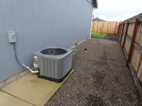 Exterior - 508 Barnum Dr, Phoenix, OR 97535 photo 11 of 11