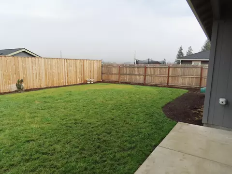 Exterior - 508 Barnum Dr, Phoenix, OR 97535 photo 6 of 11