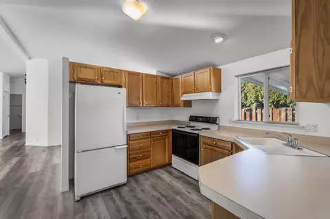 2380 NE Crocus Way, Bend, OR 97701 photo 17