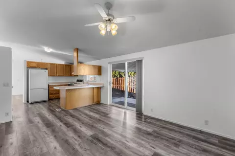 2380 NE Crocus Way, Bend, OR 97701 photo 15