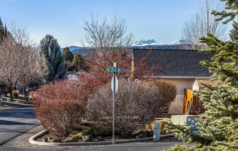 2380 NE Crocus Way, Bend, OR 97701 photo 8