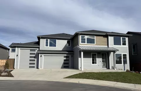 21844 SE Stromboli Ct, Bend, OR 97702