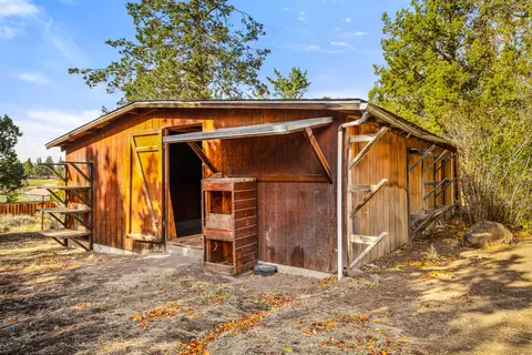 62255 Wallace Rd, Bend, OR 97701 photo 44