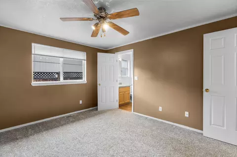 Bedroom - 20732 Gallop Rd, Bend, OR 97701 photo 2 of 7