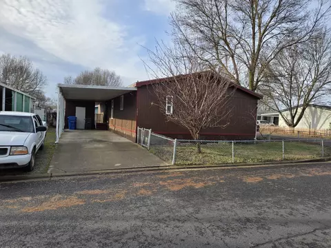 633 E Archwood Dr #101, Eagle Point, OR 97524 photo 7