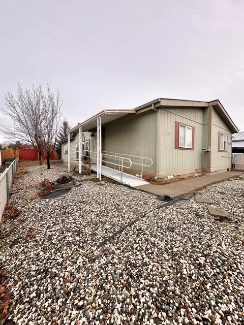 7119 Turner Ct, Klamath Falls, OR 97603
