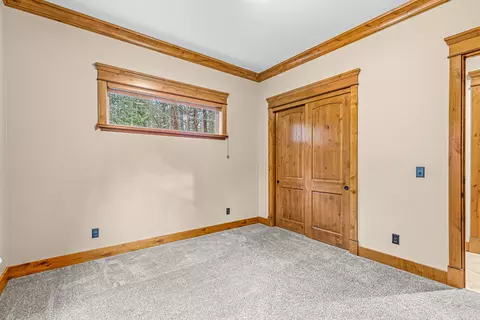 Bedroom - 112 E Intervale Rd, Grants Pass, OR 97527 photo 3 of 5