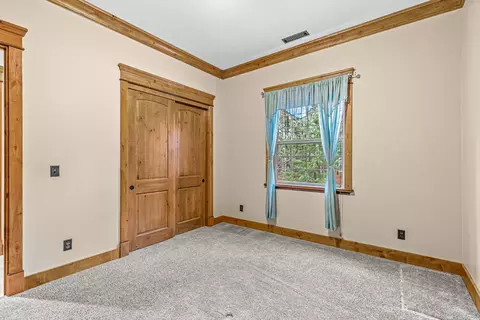 Bedroom - 112 E Intervale Rd, Grants Pass, OR 97527 photo 1 of 5
