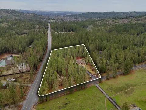 View/Area - 112 E Intervale Rd, Grants Pass, OR 97527 photo 5 of 10