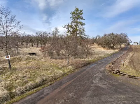 0 Stevens Rd, Eagle Point, OR 97524