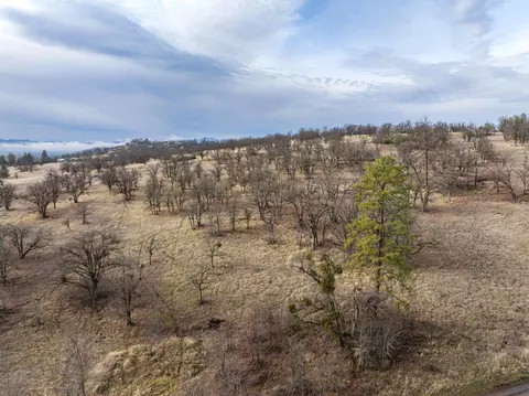 0 Stevens Rd, Eagle Point, OR 97524 photo 5