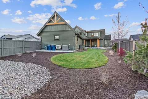 Exterior - 60827 SW Headwaters Loop, Bend, OR 97702 photo 6 of 9