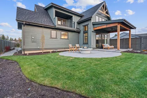 Exterior - 60827 SW Headwaters Loop, Bend, OR 97702 photo 5 of 9